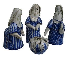 The Flower of the fern. 1985y. Porcelain, cobalt, salts. Vys.9, 25, 26, 27sm.